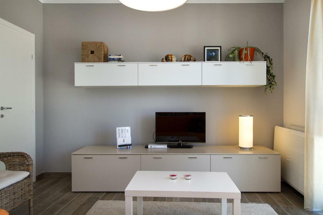 New La Lombarda City Center 2 Apartment สเตรซา ภายนอก รูปภาพ