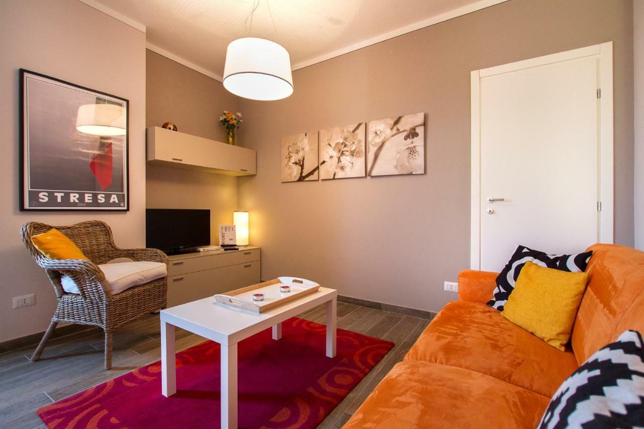 New La Lombarda City Center 2 Apartment สเตรซา ภายนอก รูปภาพ